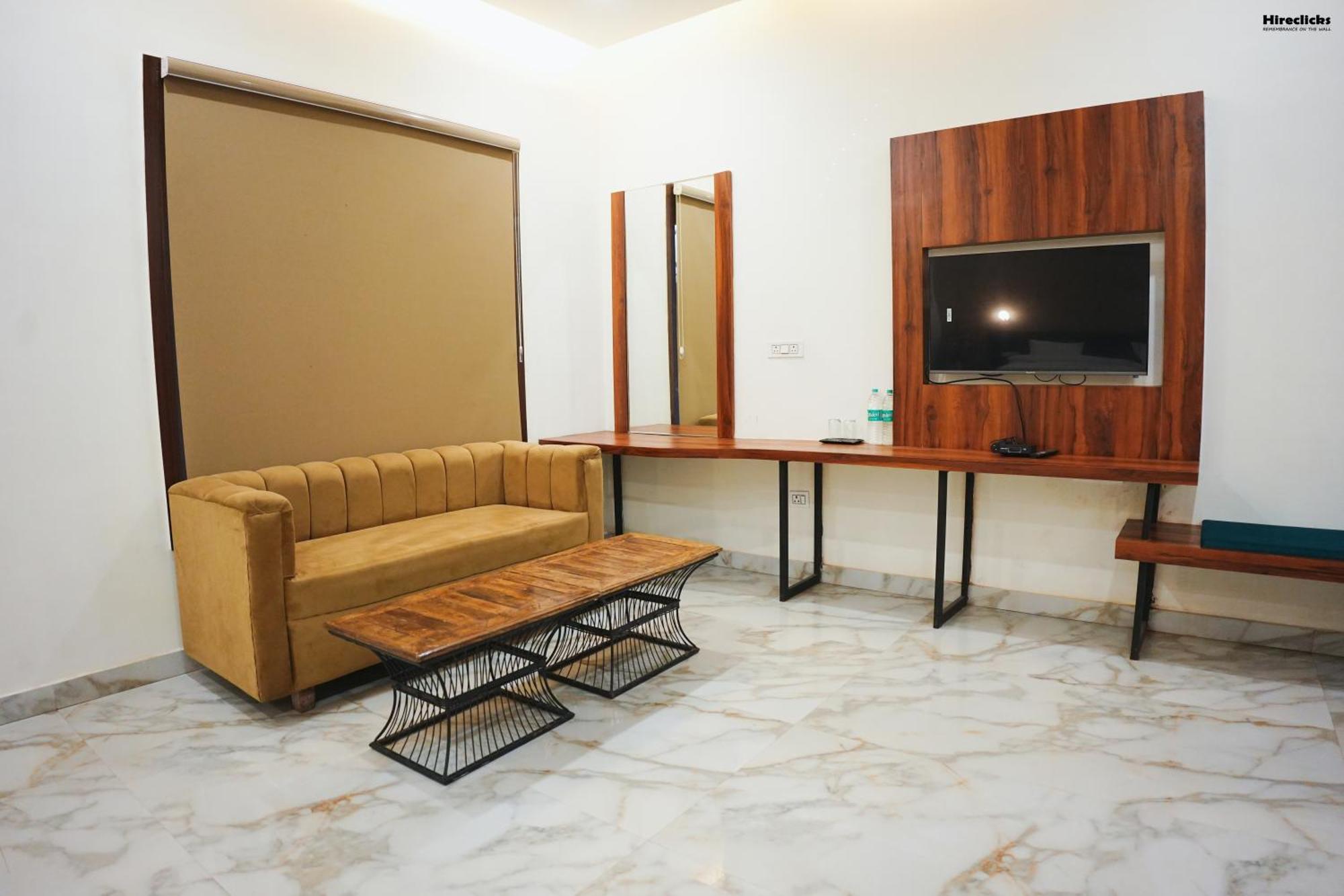 The Krati Resort And Convention Centre Bareli Kültér fotó