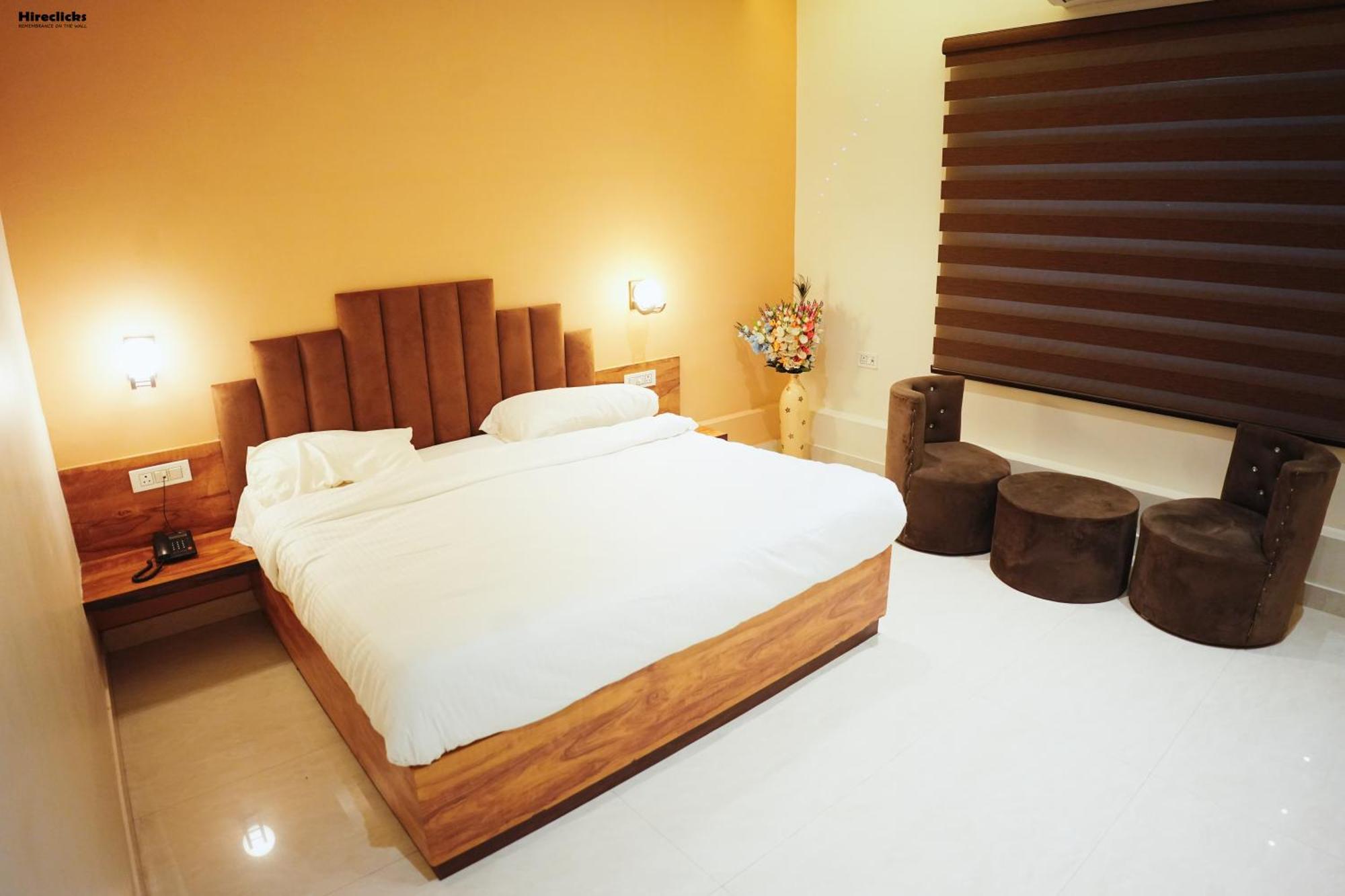 The Krati Resort And Convention Centre Bareli Kültér fotó
